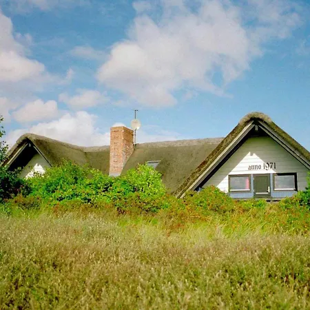 Three-bedroom In 2 Casa vacanze