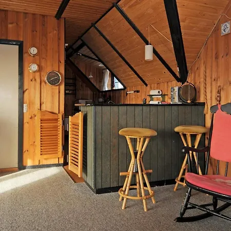 Three-bedroom In 2 Casa vacanze *
